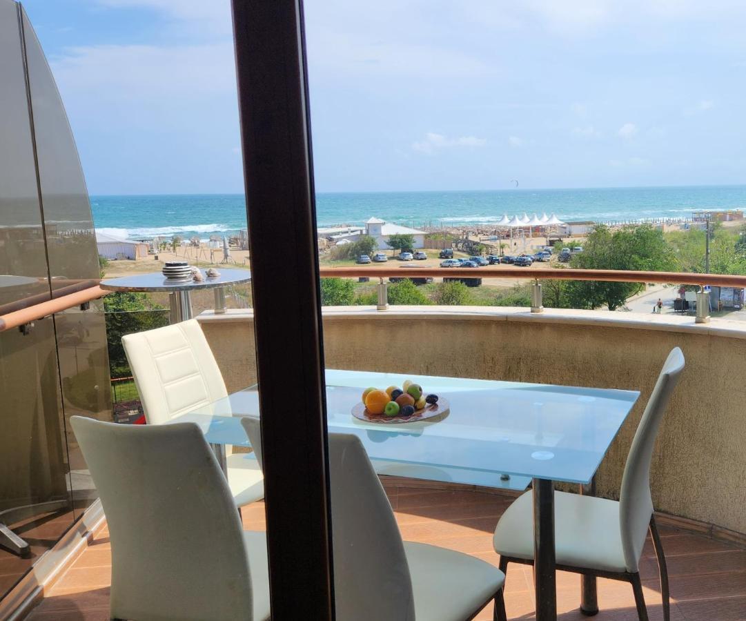 Beach View Apartment Шкорпиловці Екстер'єр фото